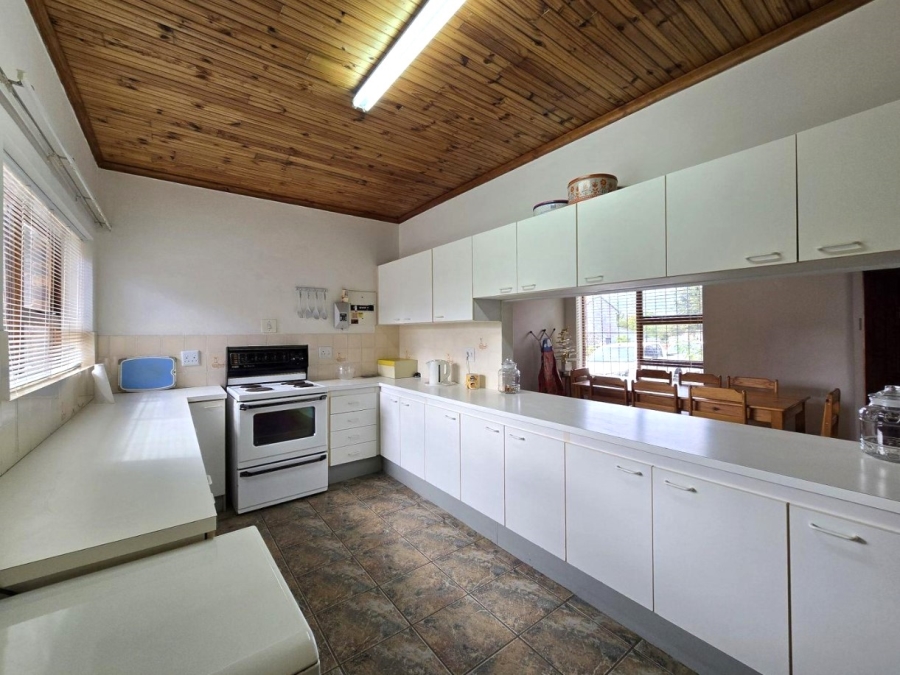 4 Bedroom Property for Sale in Noorsekloof Eastern Cape